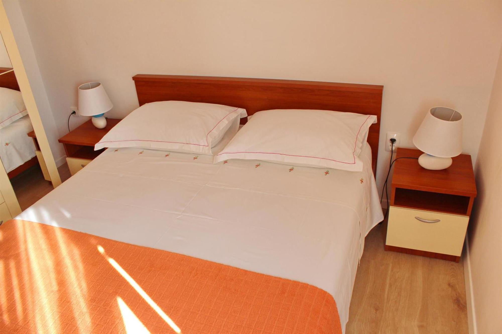 Apartments Branko Razanj Luaran gambar