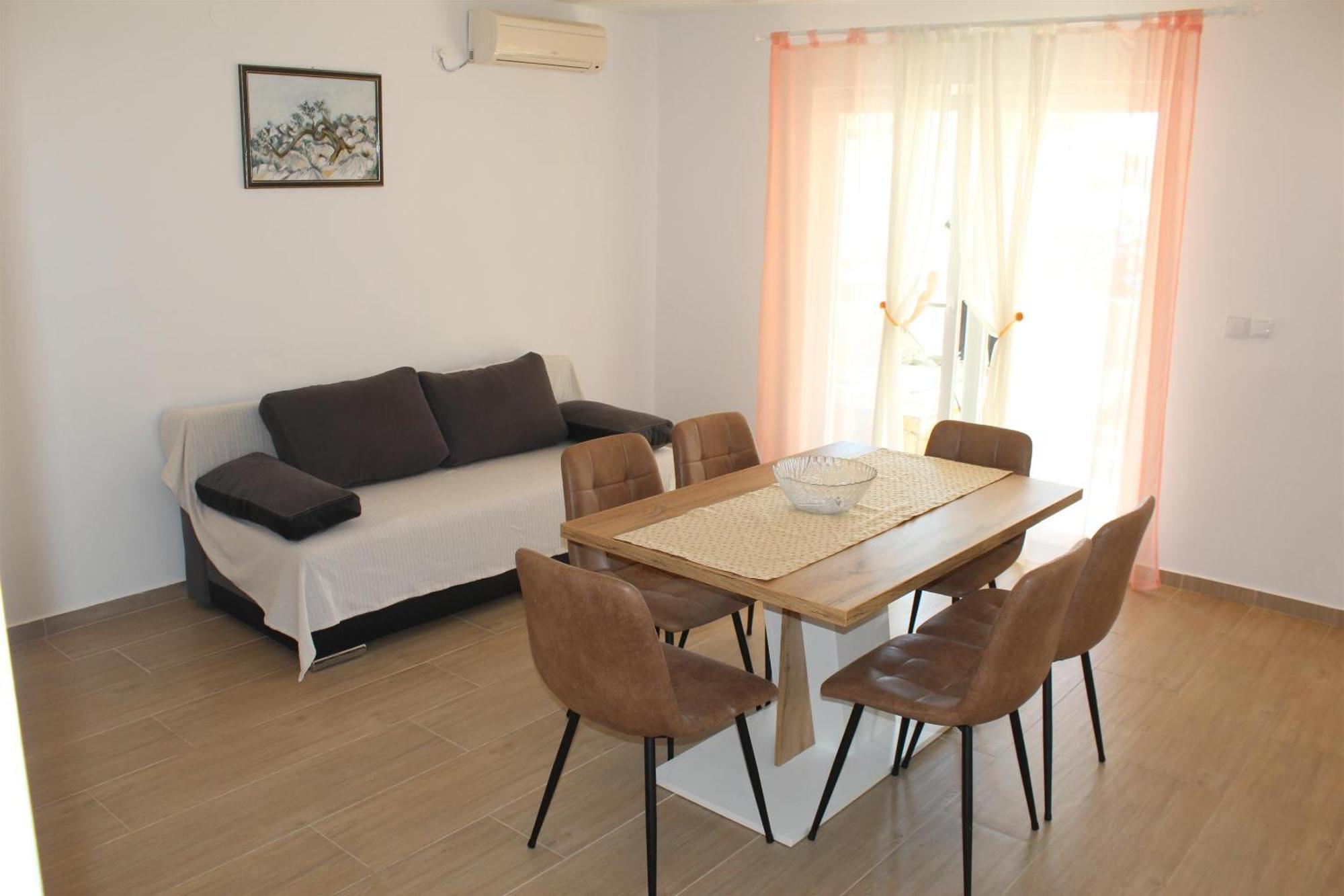 Apartments Branko Razanj Luaran gambar