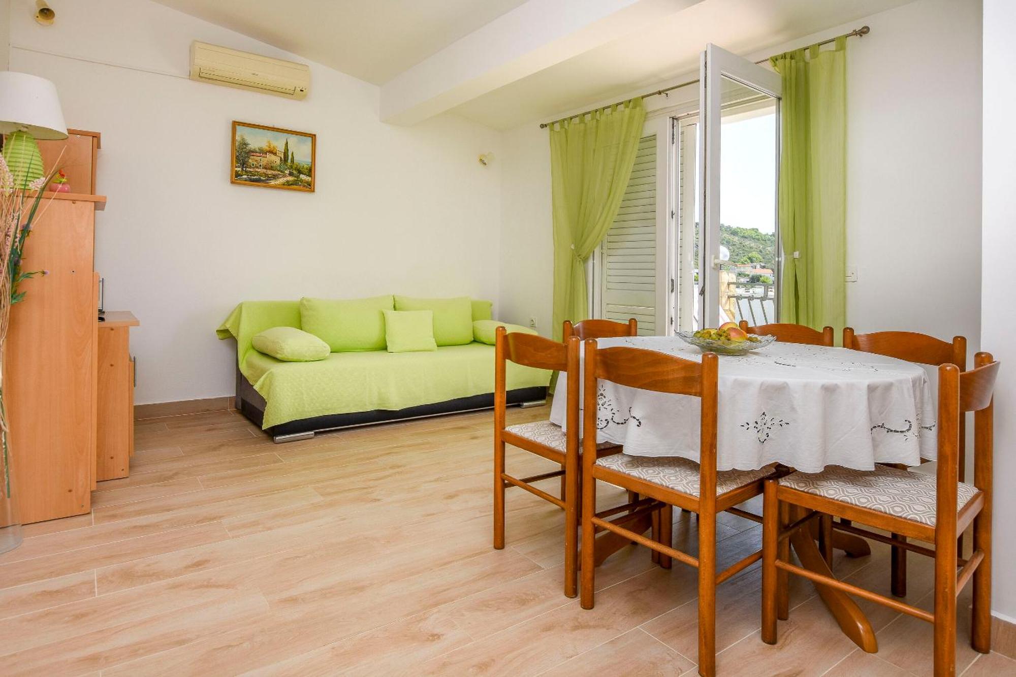 Apartments Branko Razanj Luaran gambar