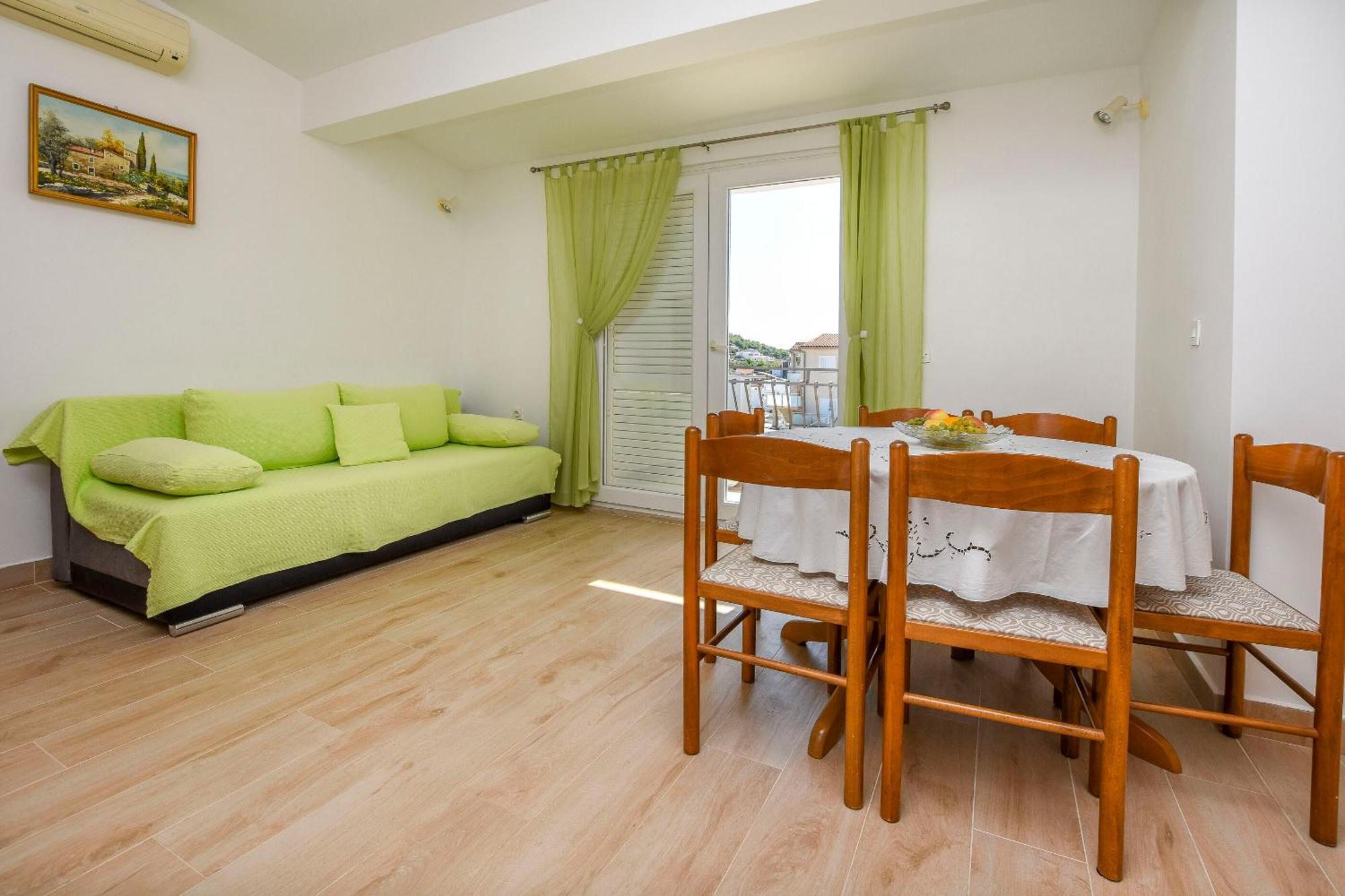 Apartments Branko Razanj Luaran gambar